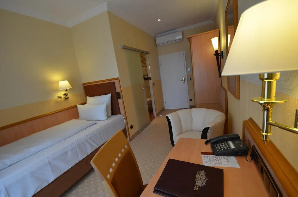 Hotel Mack City Airport City Airport Mannheim 3*,  Deutschland
