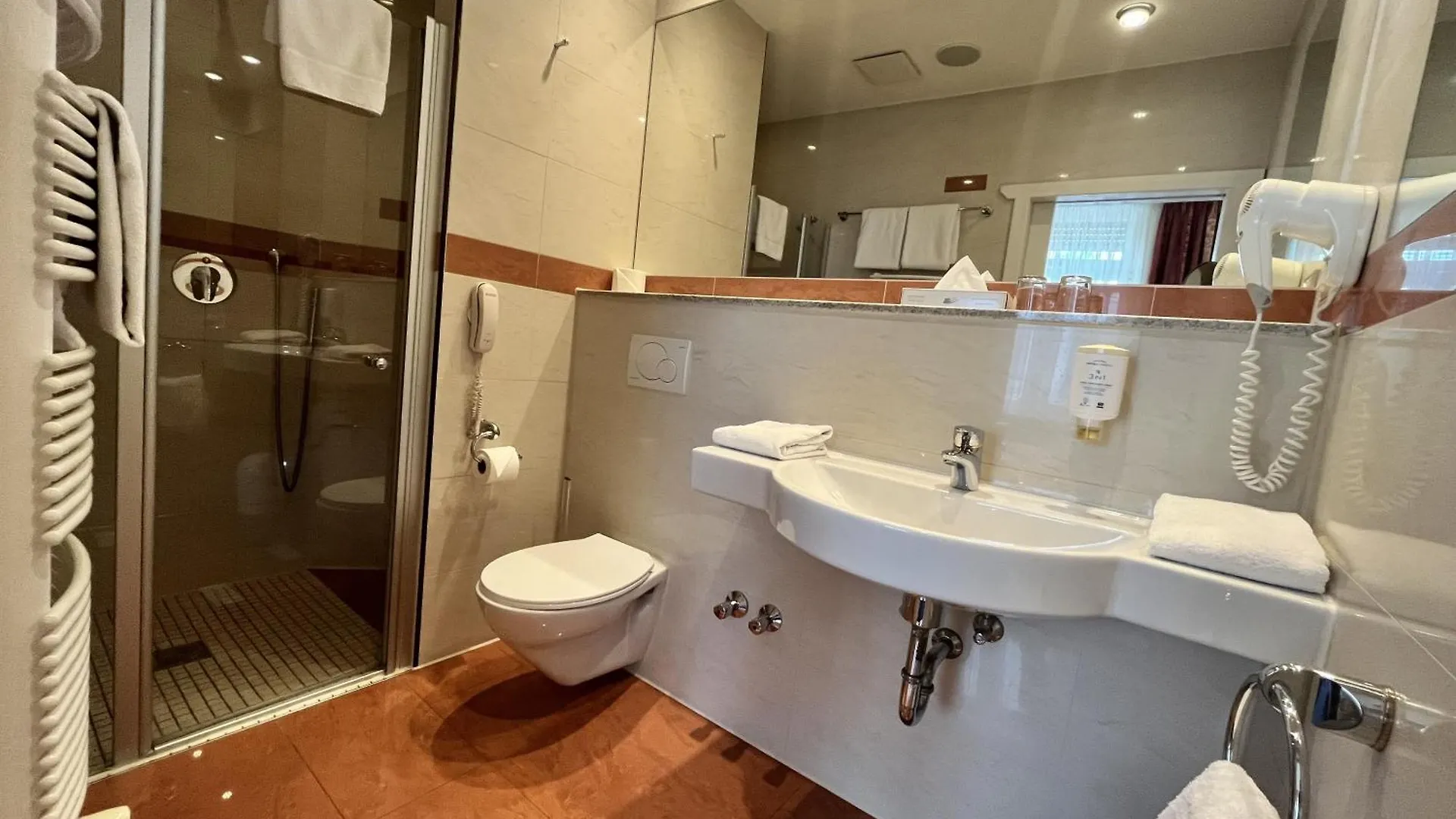 Hotel Mack Private Inn MHG 3*,  Alemania